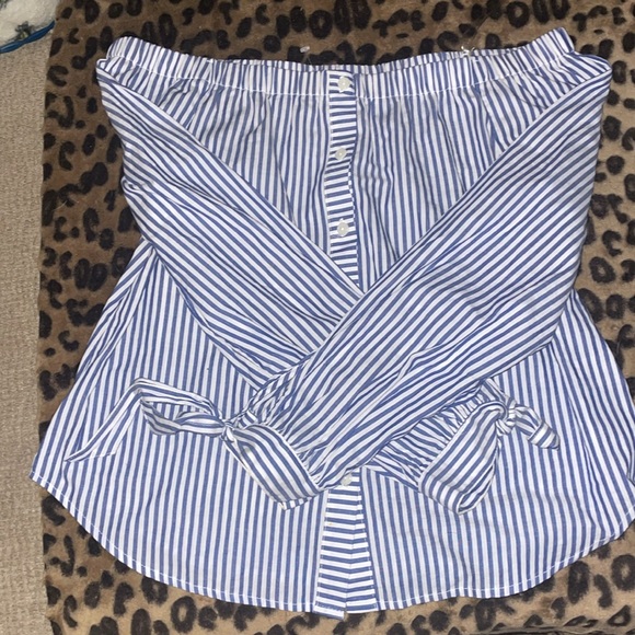 Off-Shoulder Top - Picture 4 of 8